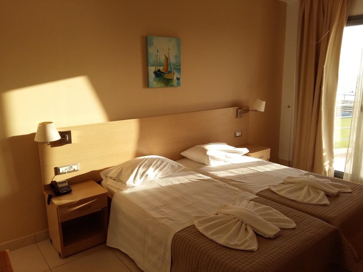 Ostria Hotel Kakovatos Beach ザハロ エクステリア 写真