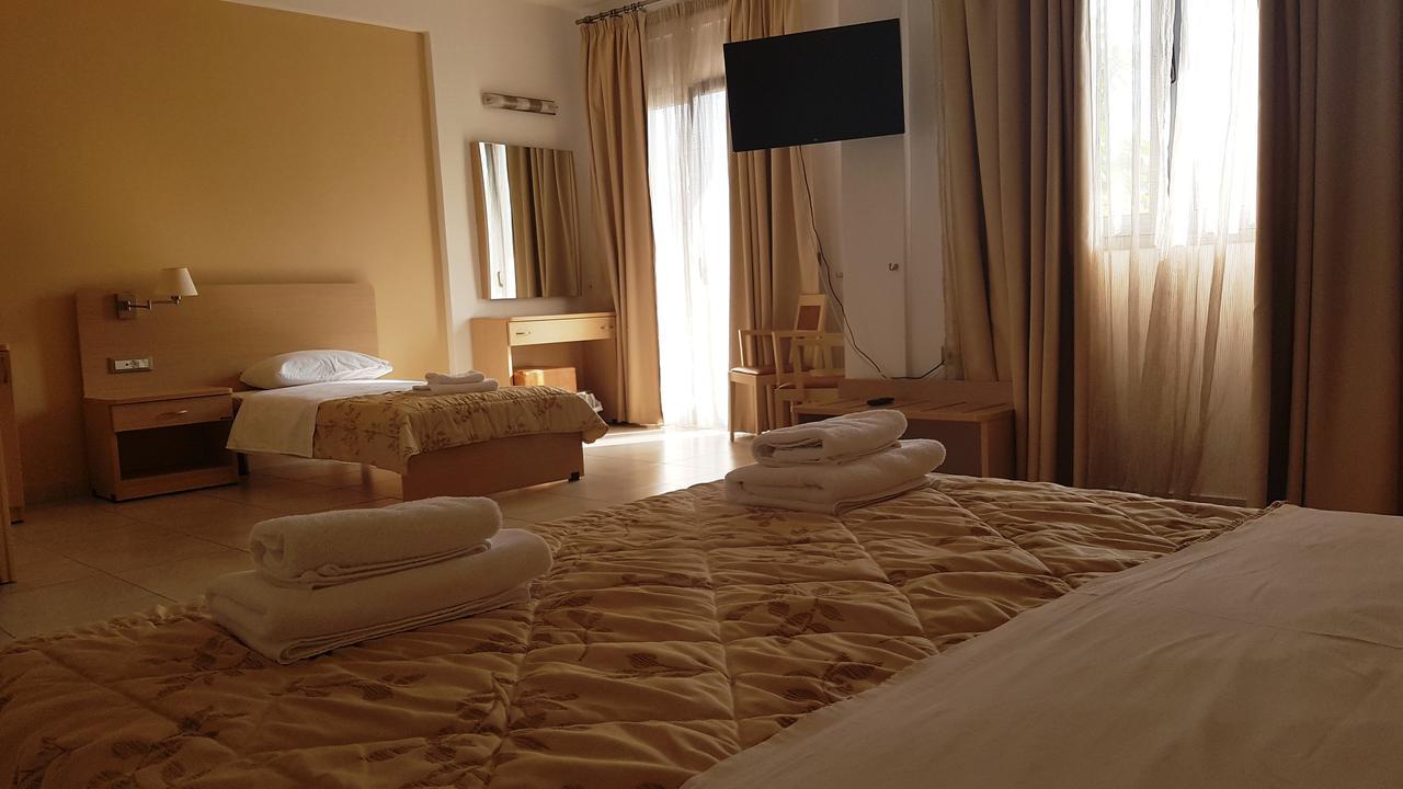 Ostria Hotel Kakovatos Beach ザハロ エクステリア 写真